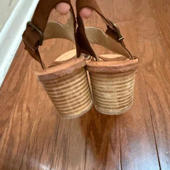 Anthropologie Howsty Made In Spain Brown Suede Block Heel Sandals EU 37 US - Picture 4 of 5